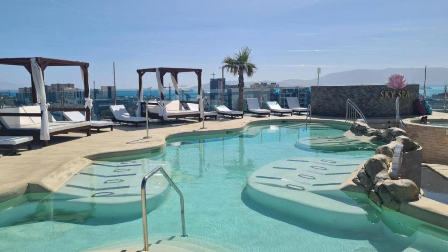 Urban Oasis At Luxurious Ocean Village Γιβραλτάρ Εξωτερικό φωτογραφία