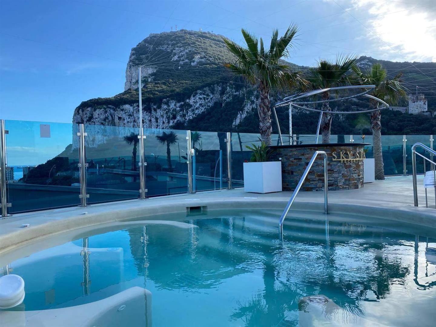 Urban Oasis At Luxurious Ocean Village Γιβραλτάρ Εξωτερικό φωτογραφία
